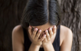 В Ровенской области мужчина познакомился с 15-летней девушкой через Интернет и изнасиловал ее на первом свидании