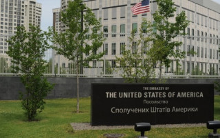 Посольство США оценивает, что в течение следующих нескольких дней существует повышенный риск атак по всей Украине