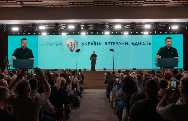 Владимир Зеленский поручил Правительству утвердить два документа для ветеранов