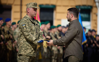 Володимир Зеленський вручив стрічку «Привид Києва» бойовим льотчикам