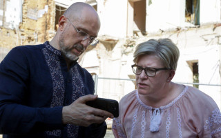 Прем'єр-міністри України та Литви відвідали зруйновану росією лікарню «Охматдит»