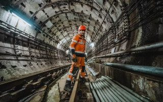 В Киеве ремонт в тоннеле «синей» ветки метро завершат до 10 сентября: когда возобновится движение поездов