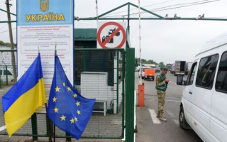 Украинцев предупредили о замедлении движения на одном из пунктов пропуска на границе с Польшей