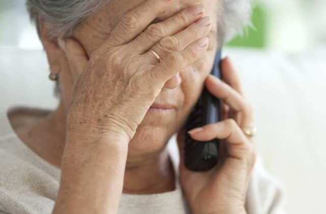 В Житомирской области судили мошенника, который выманил 40 тысяч долларов у пенсионерки по схеме «ваша дочь в больнице после ДТП»