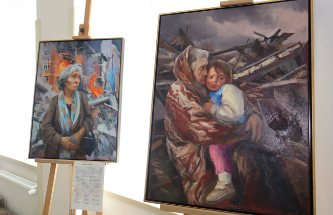 В 7ААС открыли экспозиции полотен, написанных в проекте «Несокрушимые»