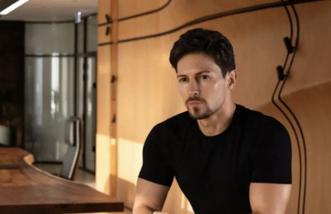 Суд у Франції продовжив арешт Павла Дурова