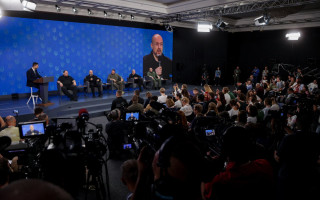 Прем’єр Шмигаль заявив що не має інформації про борги перед підрядниками, які будують захист для енергооб'єктів