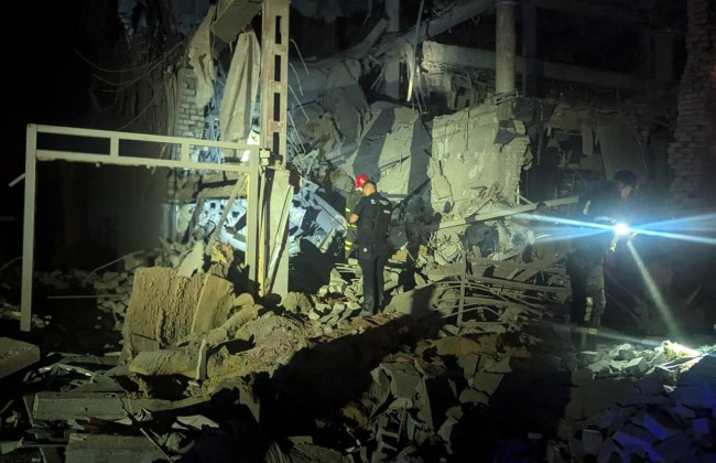 Из-за ракетного удара по гостинице в Кривом Роге два человека погибли, еще пятеро пострадали, — ОВА