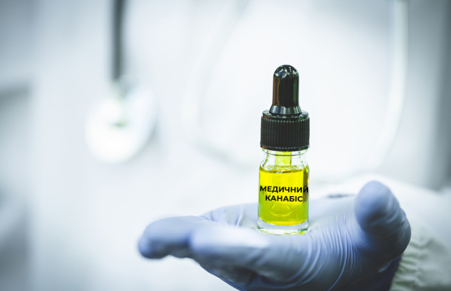 В Минздраве ответили, когда утвердят полный перечень состояний, при которых пациентам будут выписывать лекарства на основе медицинского каннабиса