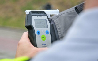 Драгер завжди показував перевищення — двоє патрульних налагодили схему одержання хабарів від військових та держслужбовців