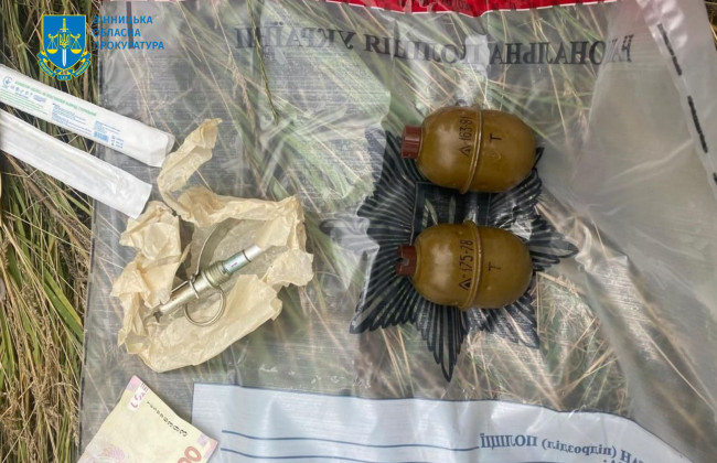 В Винницкой области мужчину будут судить за продажу боевых гранат и патронов