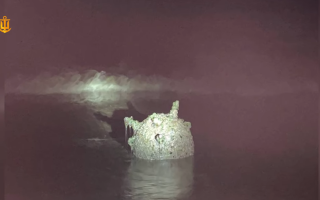 На побережье Одесщины вынесло морскую мину, видео