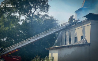 На Одещині спалахнула церква, в яку влучила блискавка