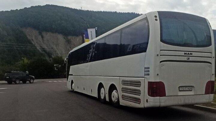 В Яремче співробітники ТЦК затримали водія туристичного автобуса, де перебували 50 людей