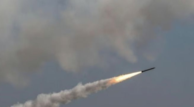 Оккупанты нанесли около 10 ударов по Харькову — повреждены ТЦ, спортивный объект и дома