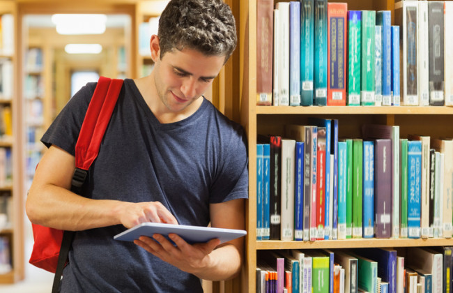 Надання відстрочки від військового обліку студентам, які виїхали за кордон з території активних бойових дій, – у Мінреінтеграції вказали на проблему