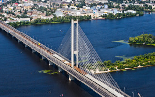 Заволодіння мільйона гривень на ремонті Південного мосту в Києві: судитимуть підрядника