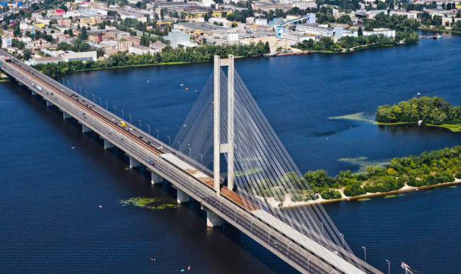 Завладение миллиона гривен на ремонте Южного моста в Киеве: будут судить подрядчика