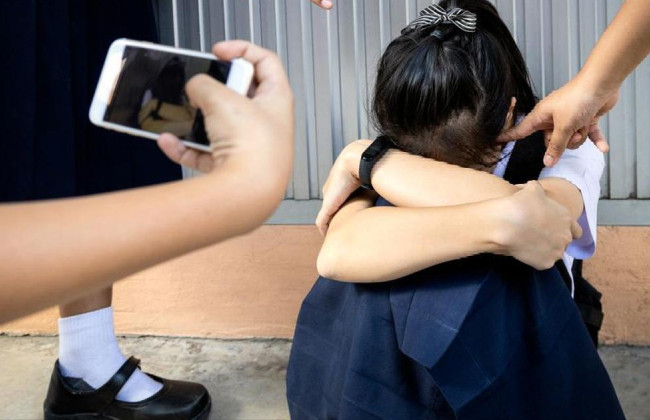 Избили знакомую и сняли на видео: суд привлек к уголовной ответственности трех подруг