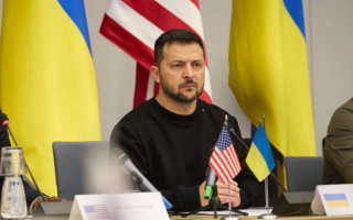 Зеленський прибув у Німеччину на засідання «Рамштайну»: Нам потрібна рішучість партнерів