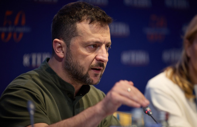 Владимир Зеленский планирует сначала найти ключ хотя бы к одной стране в вопросе дальнобойных ударов по рф