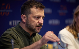 Владимир Зеленский планирует сначала найти ключ хотя бы к одной стране в вопросе дальнобойных ударов по рф