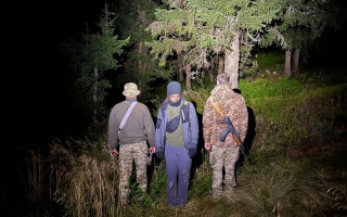 Хотів потрапити до Румунії, але ледь не загинув: на Закарпатті за 21-річним хлопцем відправляли гелікоптер, відео