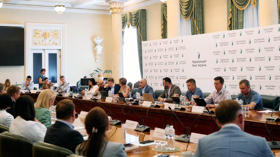 Банки будут проверять своих клиентов в рамках финмониторинга – в Нацбанке разъяснили слова заместителя главы НБУ об уровне дохода в анкете как ориентир для применения лимитов