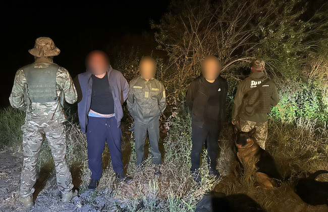 У границы с Венгрией на Закарпатье ГПСУ пришлось стрелять, чтобы остановить мужчин