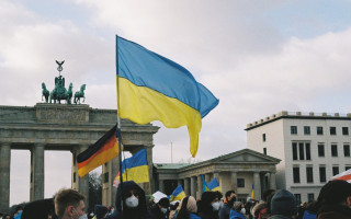 Німеччина позбавила тимчасового захисту майже чверть мільйона українців