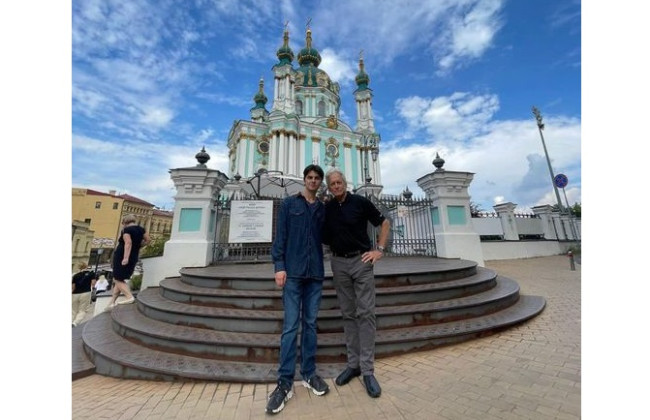 В Киев приехал американский актер Майкл Дуглас