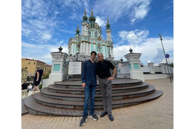 В Киев приехал американский актер Майкл Дуглас