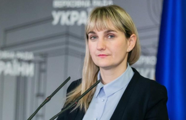 Наталія Піпа запропонувала скасувати золоті та срібні медалі для школярів