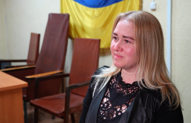 В Днепре после трех лет суда оправдали женщину, которая убила сожителя, защищая себя и дочь