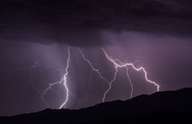 В Киеве и области до конца суток ожидаются грозы