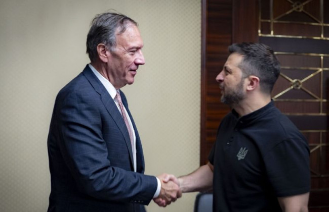 Зеленский обсудил вопрос дальнобойных ударов по рф с экс-госсекретарем США Помпео