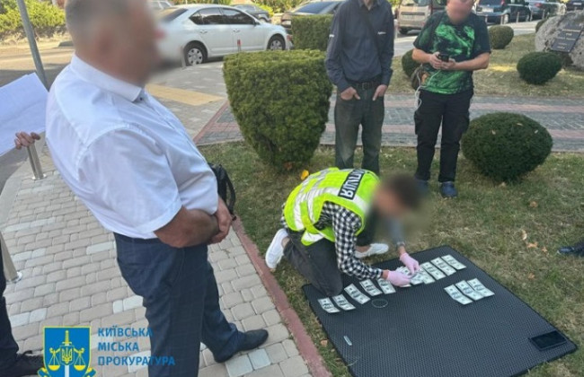 Просил 2000 долларов за отсрочку от мобилизации — в Киеве на взятке задержали проректора университета