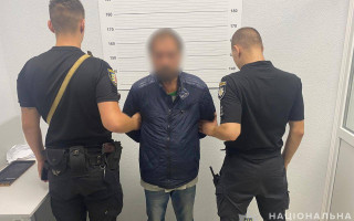 В Ужгороде поймали злоумышленника, который крал номерные знаки и требовал деньги за их возвращение