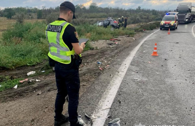 На Одещині сталася смертельна автотроща – легковик врізався у вантажівку