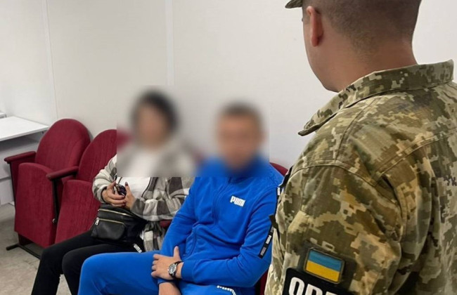 Теща с зятем пытались «законно» выехать из Украины, однако «провалились» на историях