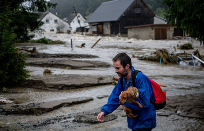 Климатологи назвали причину масштабных наводнений в Европе