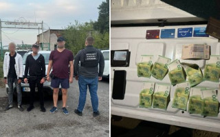 На Закарпатье делец вместе с несовершеннолетним пособником пытались переправить уклониста через границу