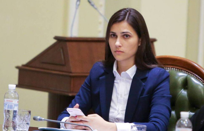 Работникам бюджетных сфер не стоит ожидать повышения заработной платы в 2025 году, — депутат Галина Янченко