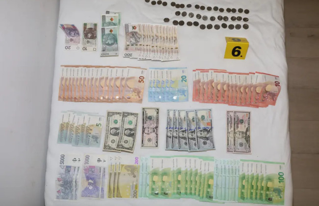 Мошенники в Праге собрали более миллиона крон под видом сбора на помощь Украине