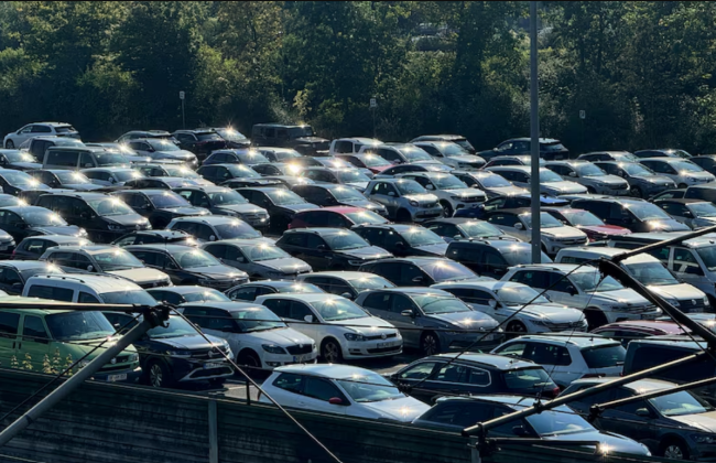 Спрос на новые автомобили в ЕС в августе упал до минимума за три года