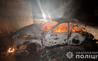 На Дніпропетровщині російський дрон вбив матір і дитину, які їхали у автомобілі