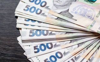 Чи можна використати поворотну фіндопомогу для виплати зарплати — відповідь ДПС