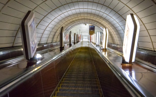 На одній із станцій метро у Києві розпочнуть капітальний ремонт ескалаторів