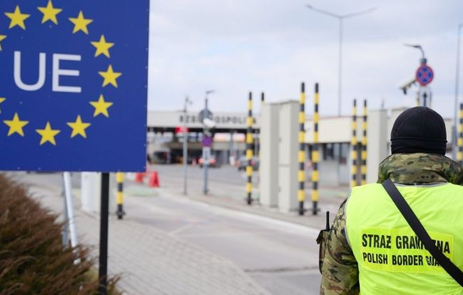 Вместо штампов в паспорте – сканирование лица и отпечатков пальцев: ЕС изменяет правила пересечения границы