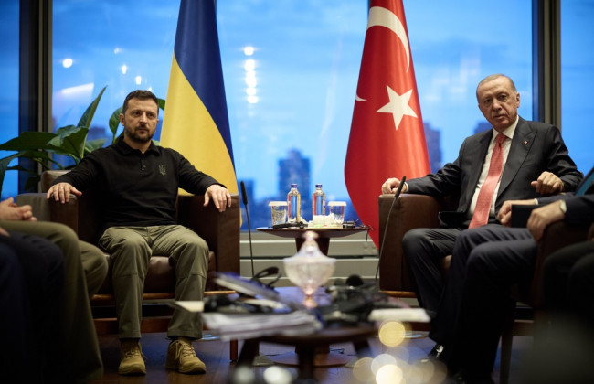 Президент Зеленский обсудил свободу судоходства в Черном море с Эрдоганом